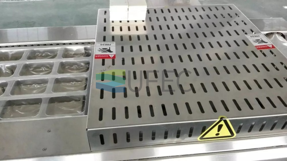 Máquina de embalagem a vácuo tipo termoformadora para carne defumada